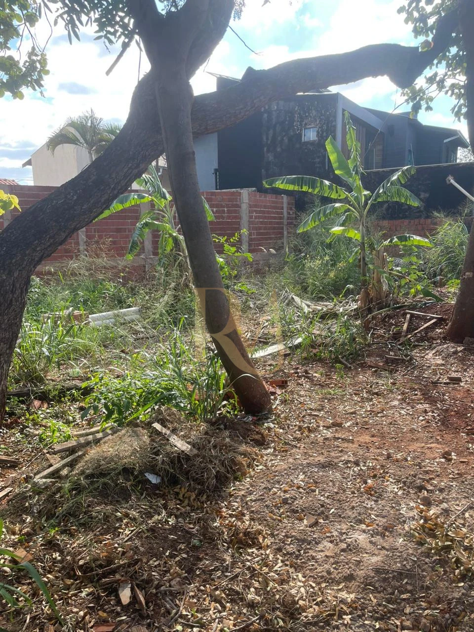 Imagens do imóveis OPORTUNIDADE TERRENO RUA SEM SAIDA - 359M2 EXCLUSIVO