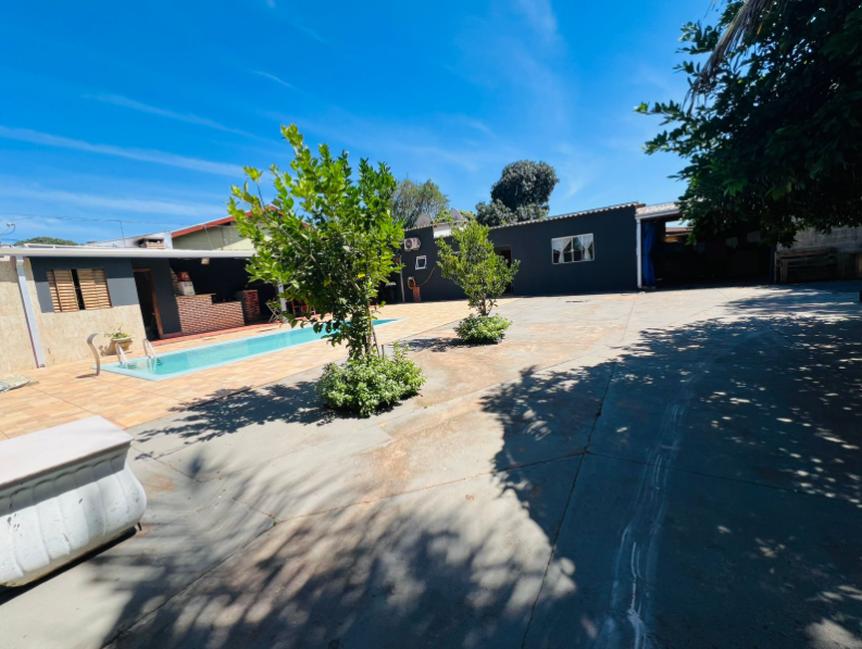 Imagens do imóveis imóvel com piscina e área gourmet