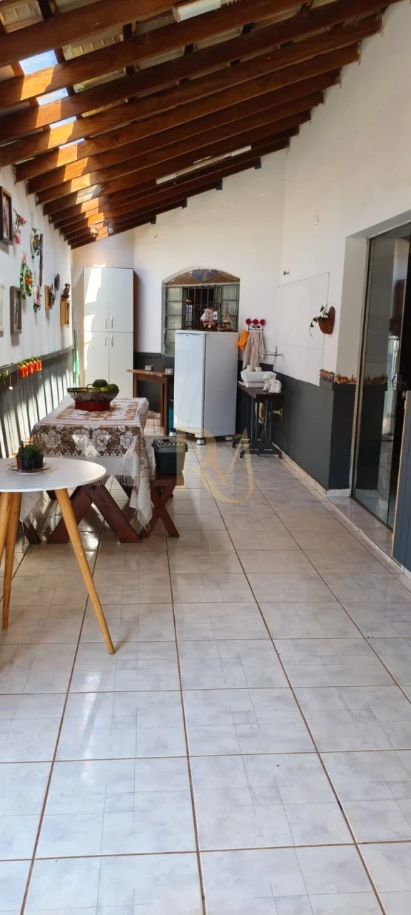 Imagens do imóveis Imóvel avenda no bairro santo Antônio com edícula no fundo