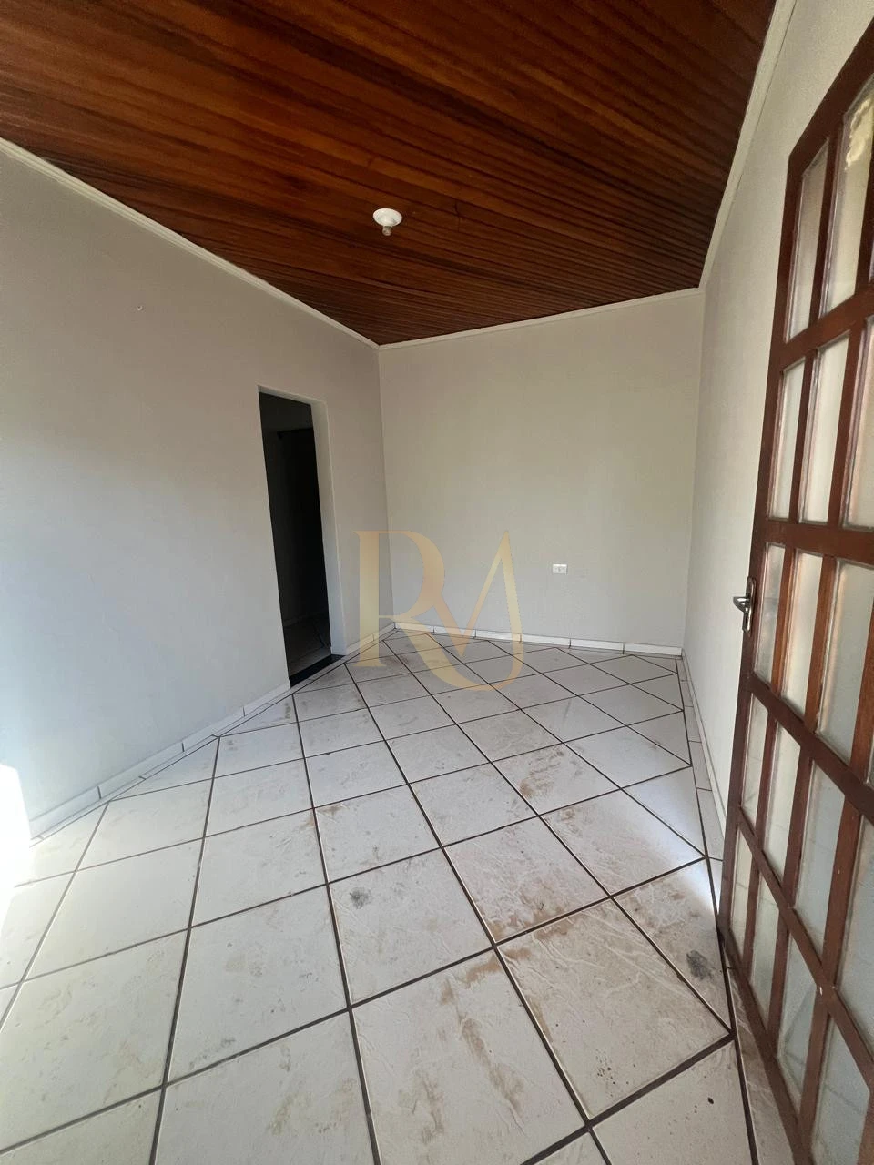 Imagens do imóveis Imóvel a venda- 03 quartos e área nos fundos