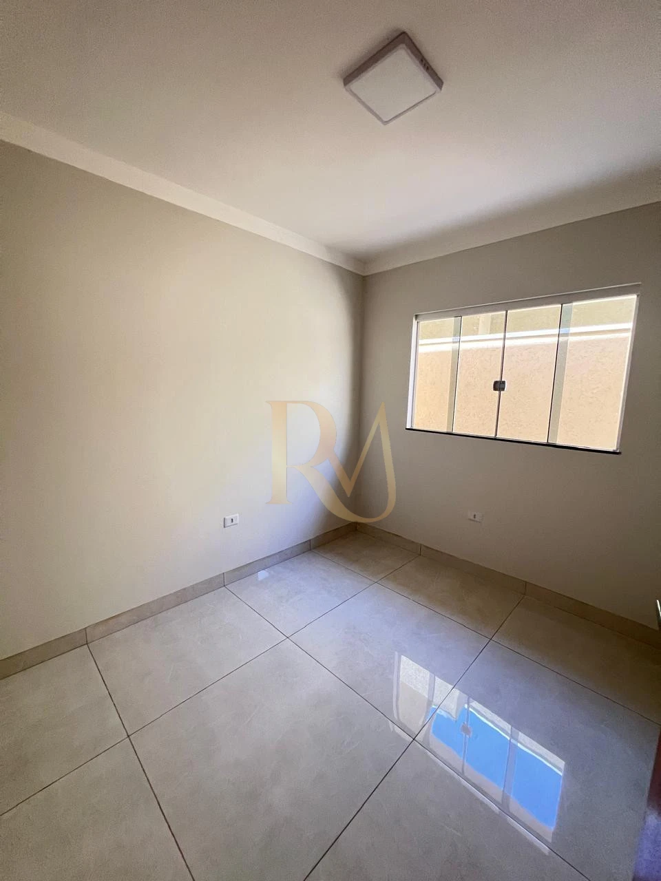 Imagens do imóveis CASA MODERNA COM AREA GOURMET NO FIGUEIRAS DO PARQUE