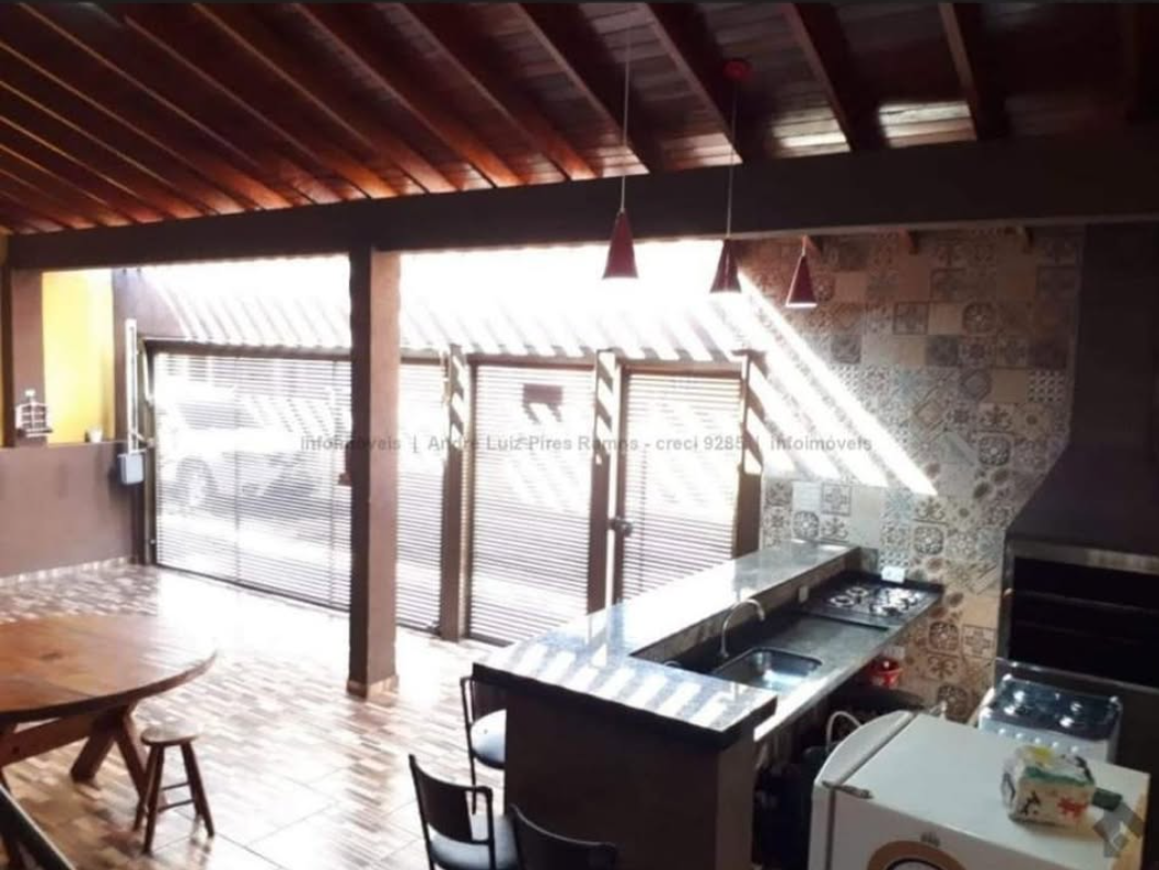 Imagens do imóveis Imóvel a venda com suíte e sala de tv