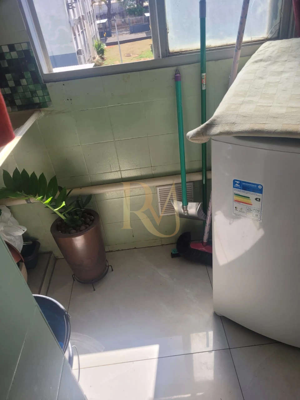 Imagens do imóveis Imóvel a venda com 02 quartos e sacada