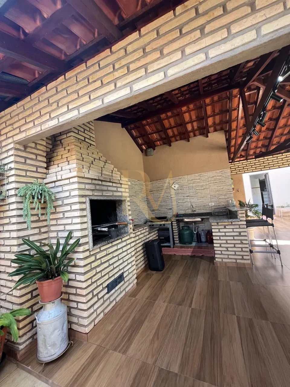 Imagens do imóveis Imovel a venda muito espacoso em media 480m2 de area