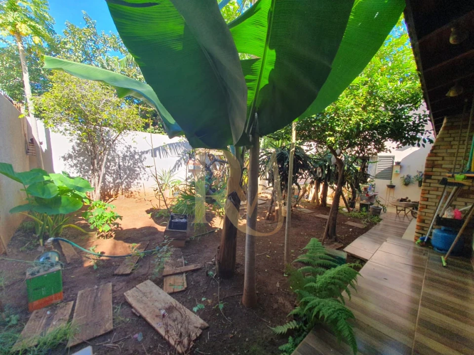 Imagens do imóveis Imóvel Amplo com 3 Quartos, Área Gourmet, Quintal e Placa Solar