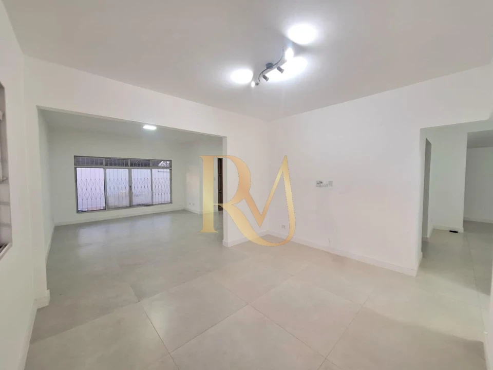 Imagens do imóveis Imóvel de esquina dupla aptidão- excelente localização