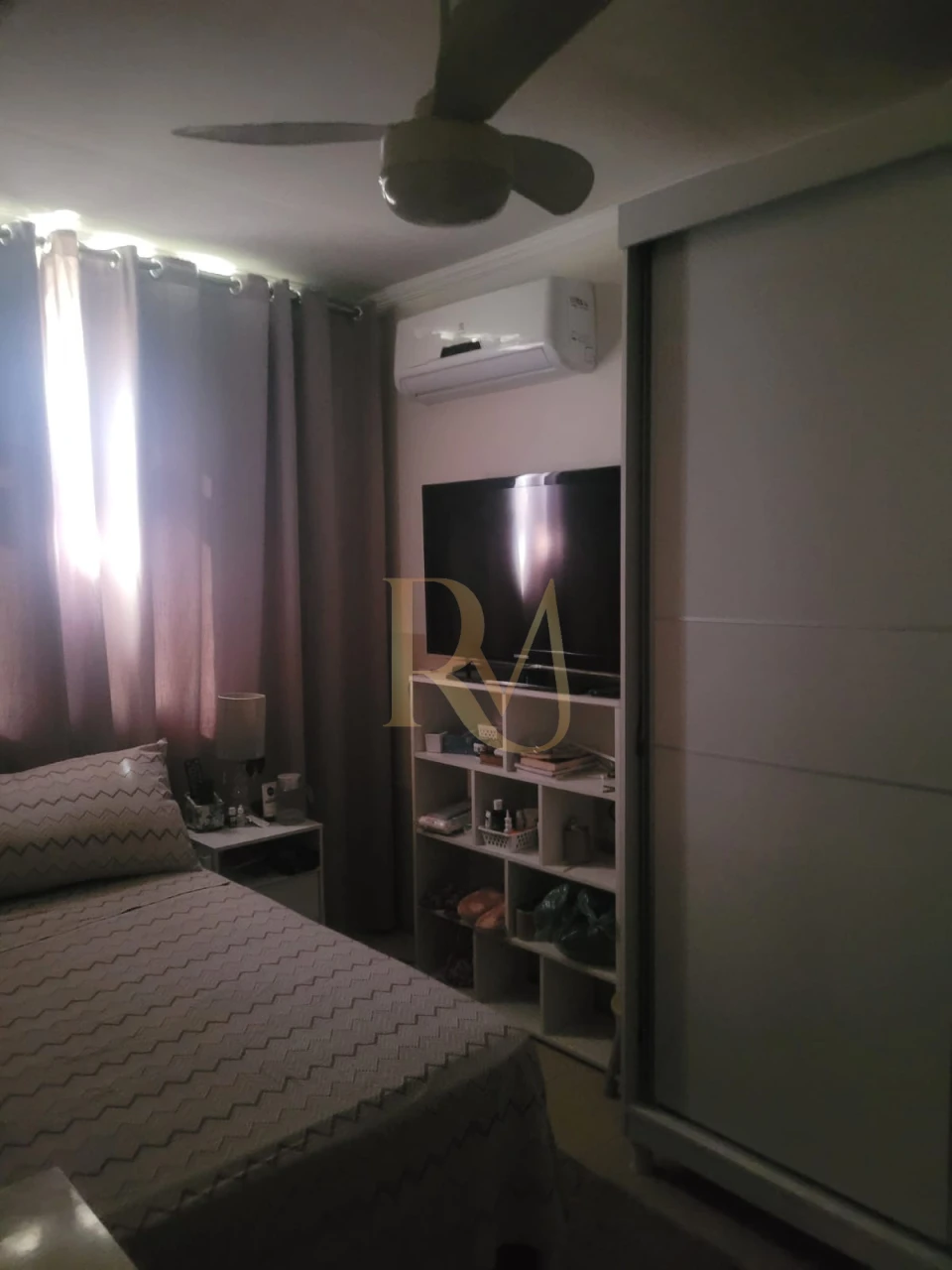 Imagens do imóveis Imóvel a venda com 02 quartos e sacada