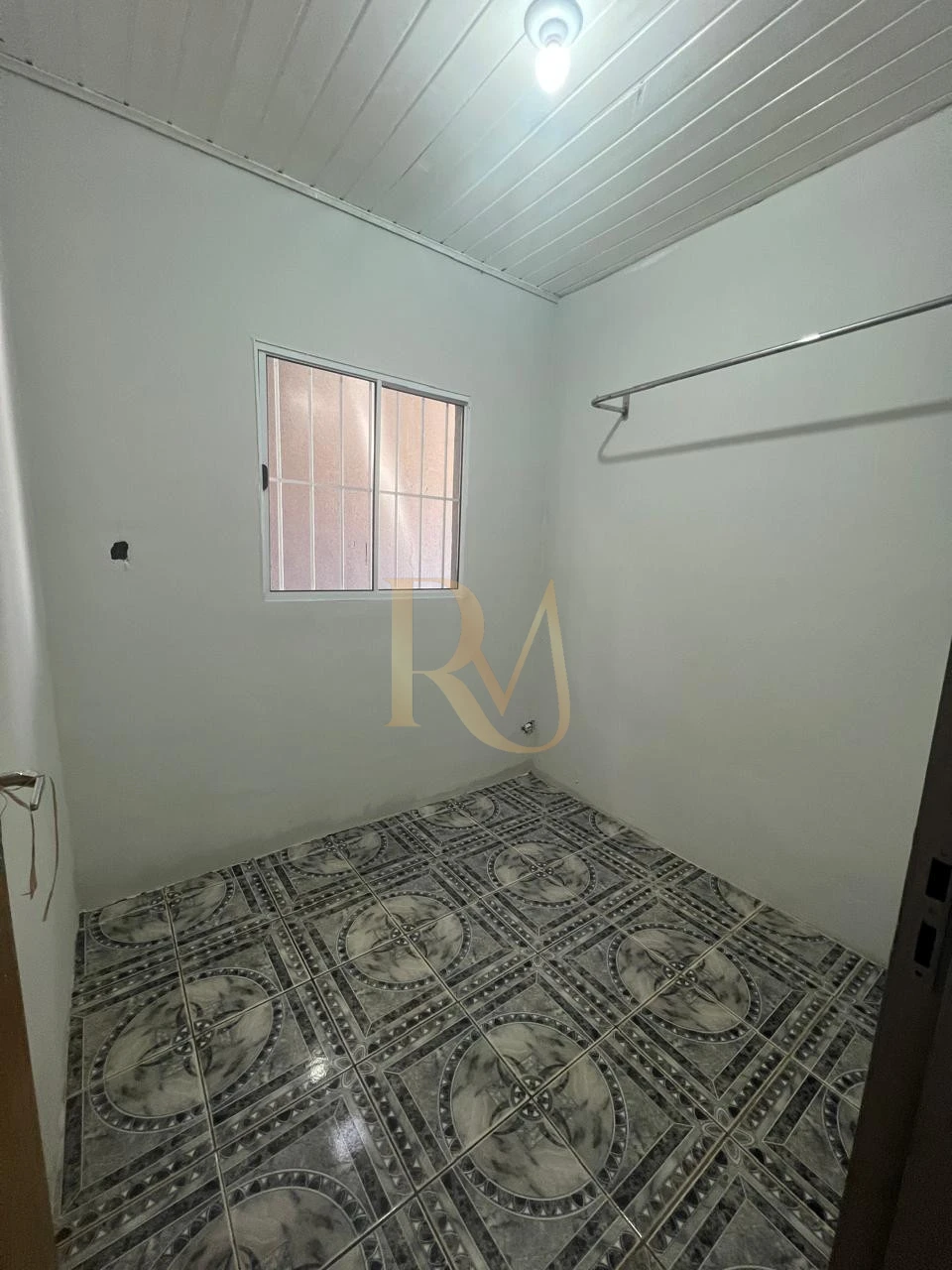 Imagens do imóveis IMOVEL A VENDA COM 03 QUARTOS E EDICULA NOS FUNDOS