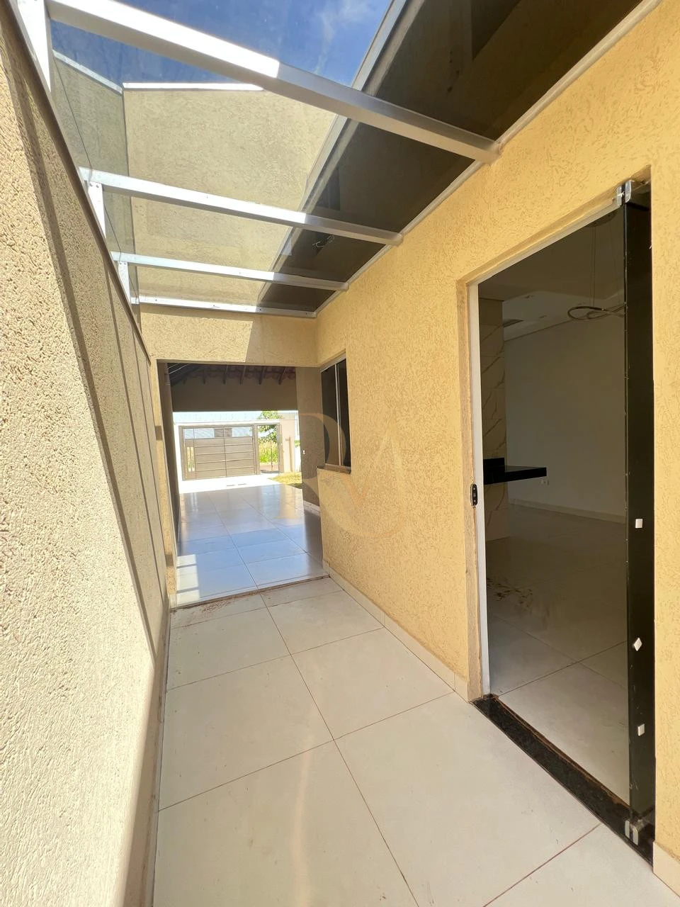 Imagens do imóveis CASA MODERNA COM AREA GOURMET NO FIGUEIRAS DO PARQUE