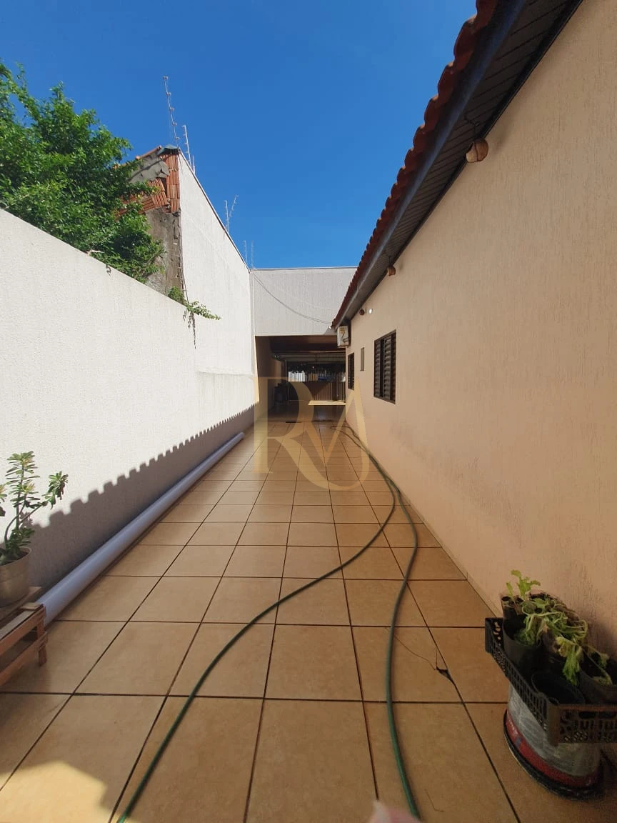 Imagens do imóveis Imóvel Amplo com 3 Quartos, Área Gourmet, Quintal e Placa Solar