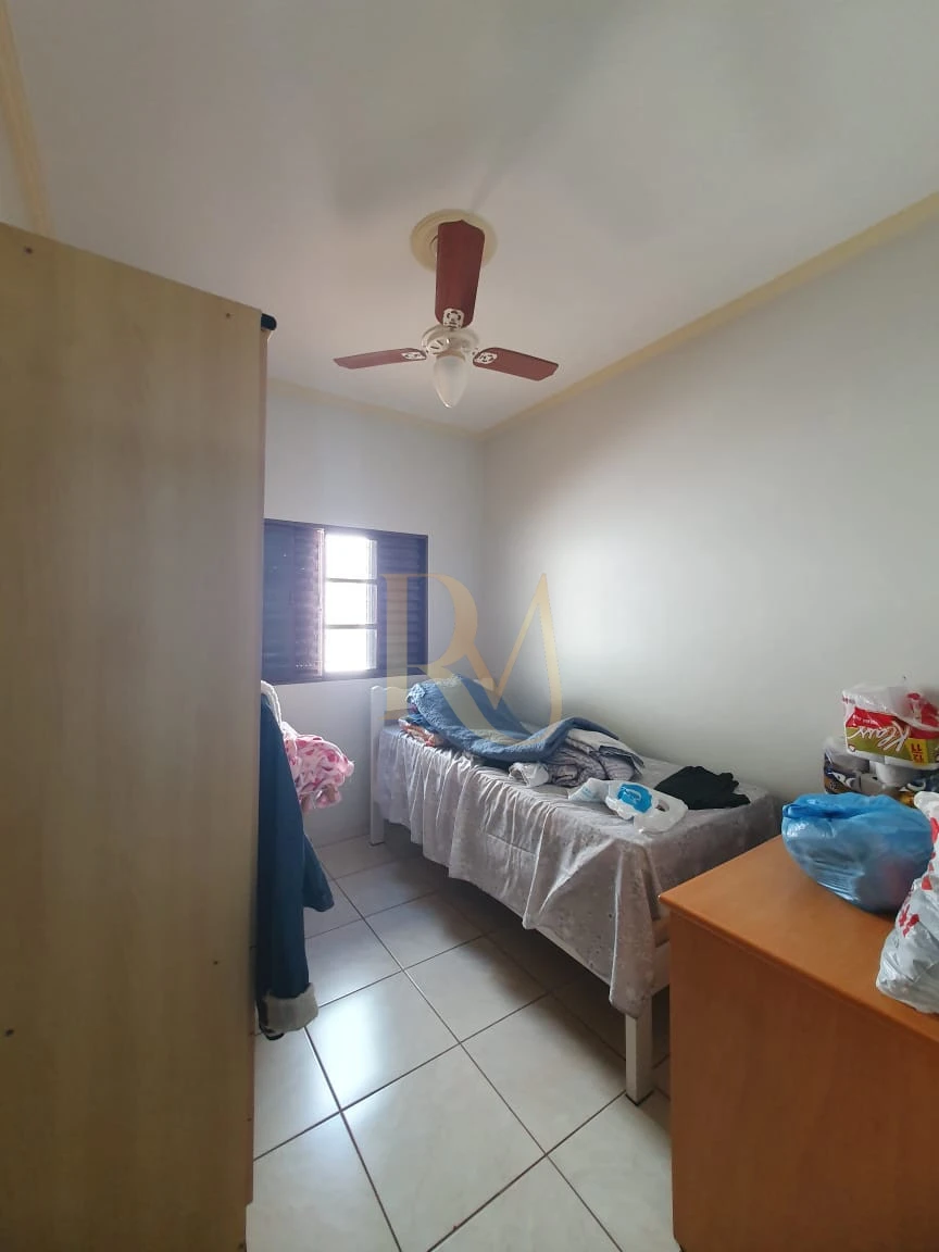 Imagens do imóveis Imóvel Amplo com 3 Quartos, Área Gourmet, Quintal e Placa Solar