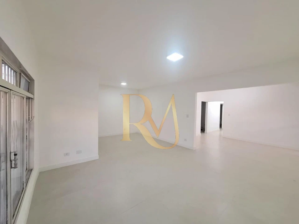 Imagens do imóveis Imóvel de esquina dupla aptidão- excelente localização