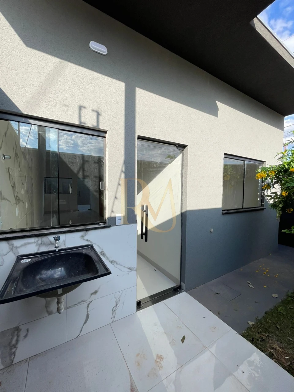 Imagens do imóveis casa a venda oliveira 2- 02 quartos sendo 01 suite