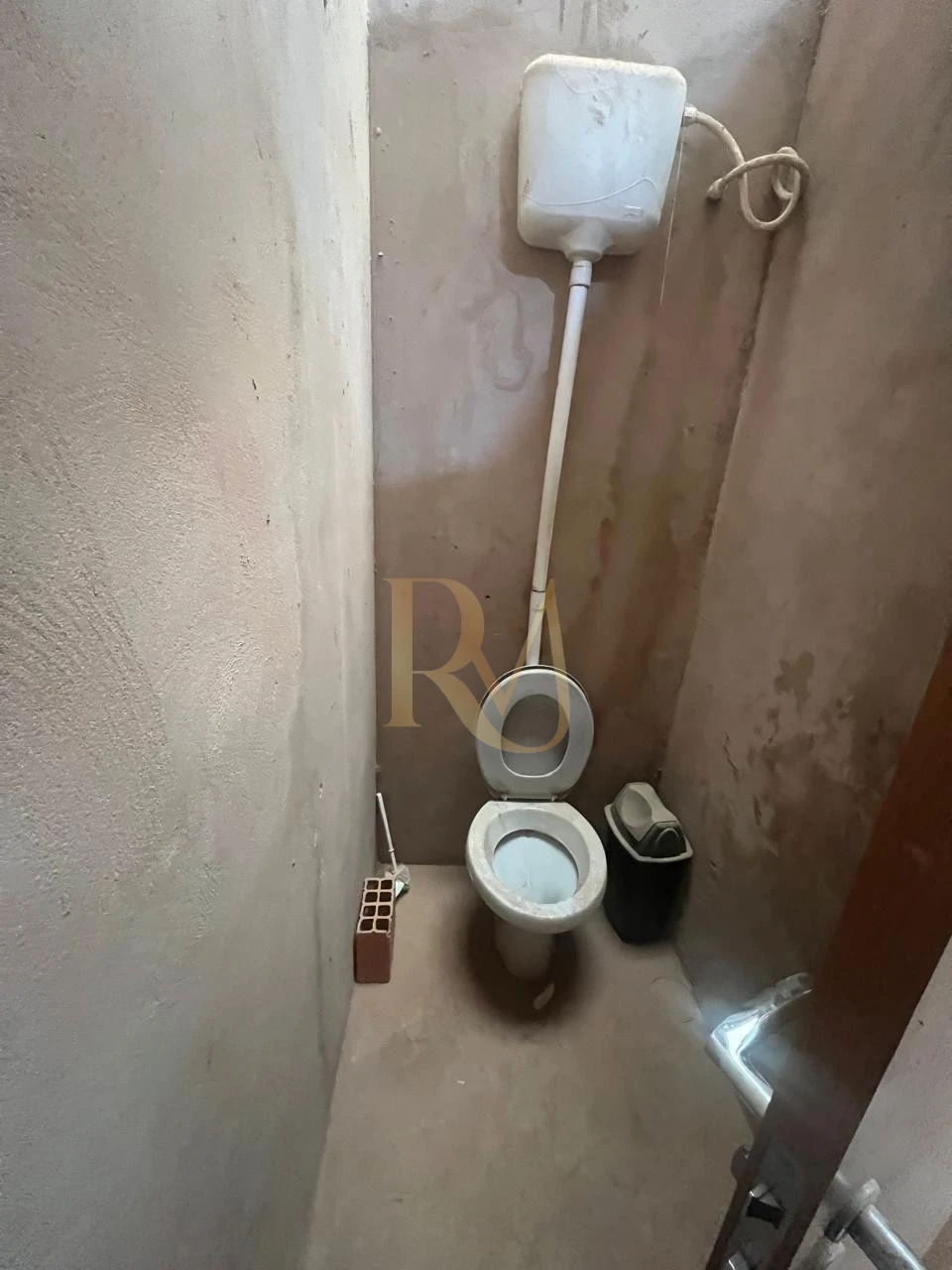 Imagens do imóveis Imóvel de Esquina com Ponto Comercial em Funcionamento – Oportunidade Única!