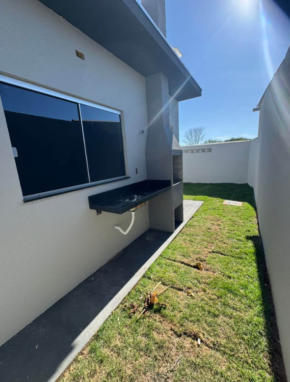 Imagens do imóveis Casa a venda com 2 suítes e espaço gourmet