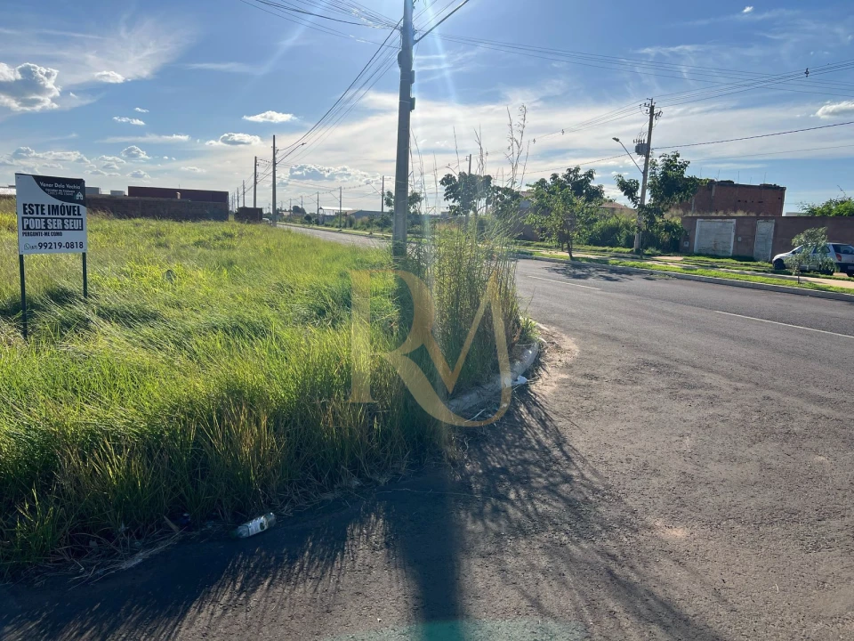 Imagens do imóveis TERRENO COMERCIAL EM LOCALIZAÇÃO PRIVILEGIADA