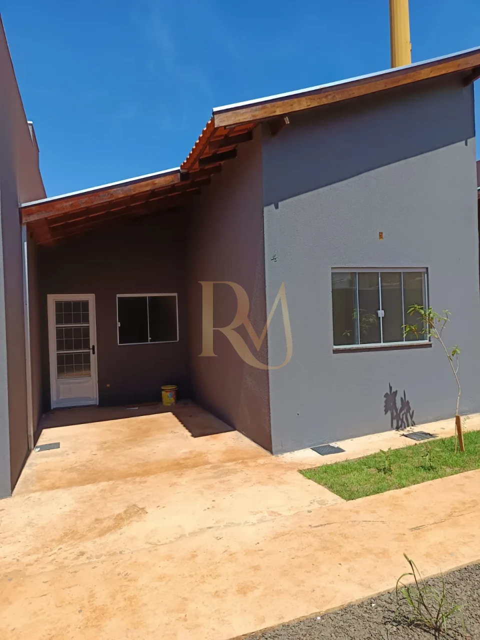 Imagens do imóveis IMOVEL EM CONDOMINIO A VENDA
