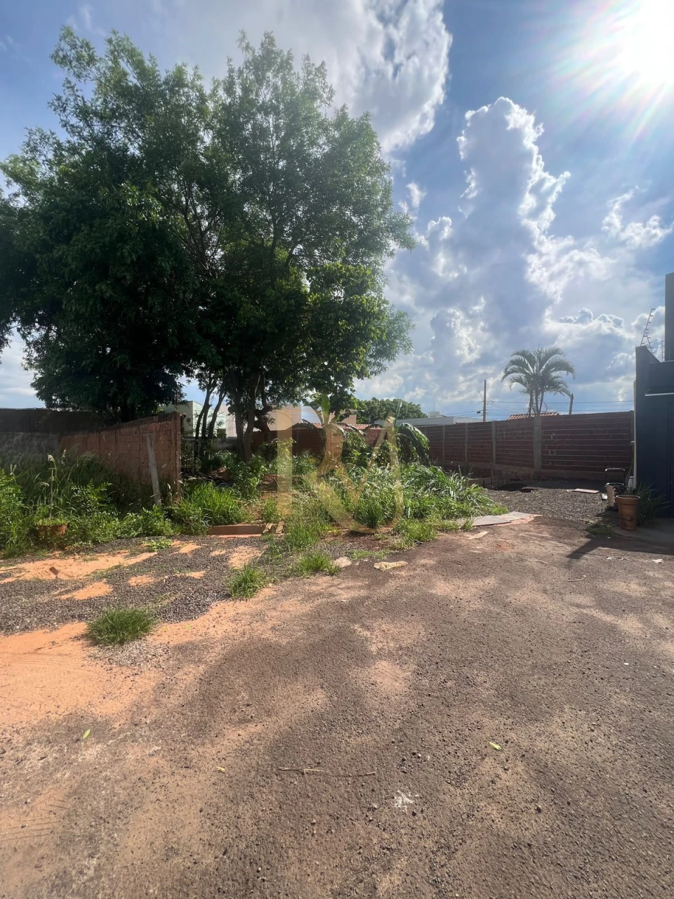 Imagens do imóveis OPORTUNIDADE TERRENO RUA SEM SAIDA - 359M2 EXCLUSIVO