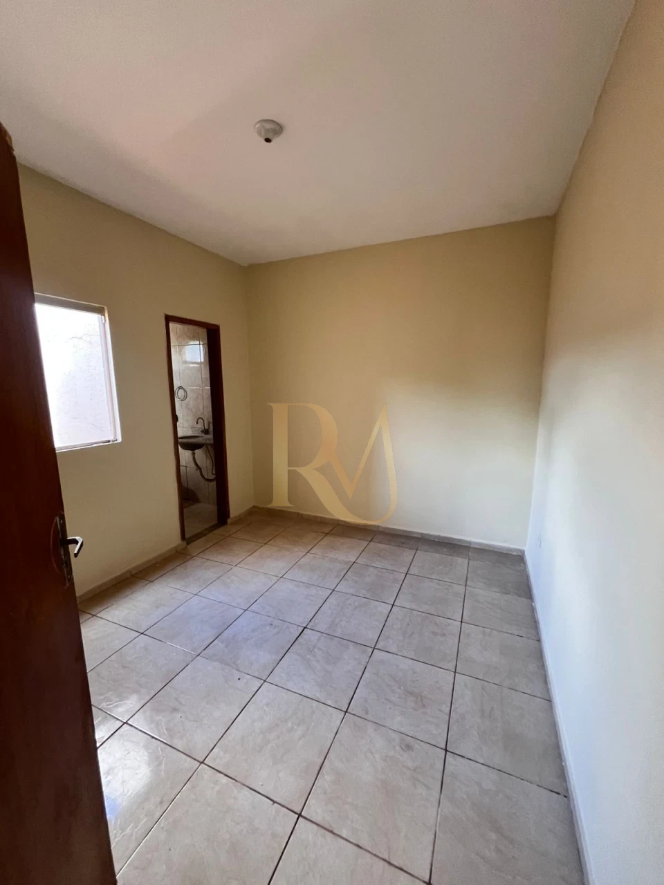 Imagens do imóveis CASA NO BAIRRO OLIVEIRA COM SUITE