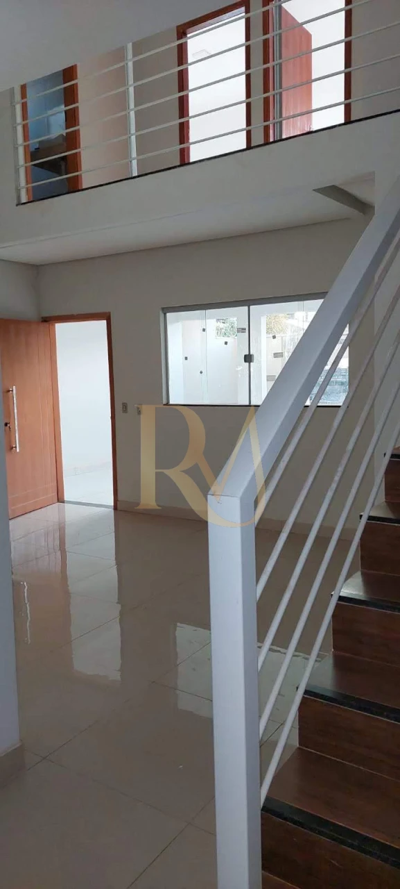 Imagens do imóveis Sobrado Impecável — Bairro Seminário