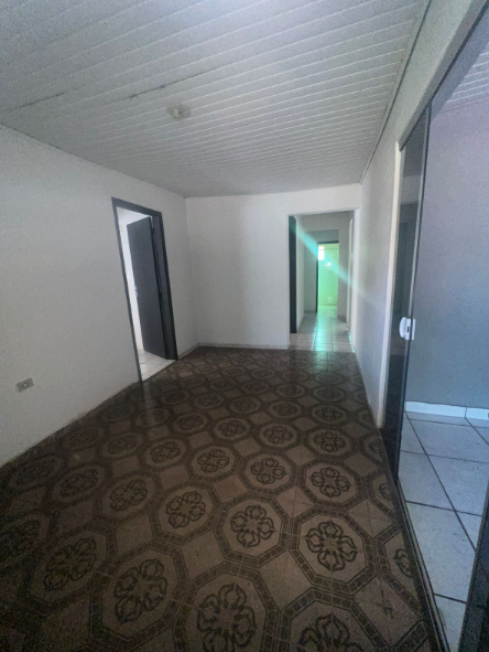 Imagens do imóveis Imóvel a venda Ampla e Completa!