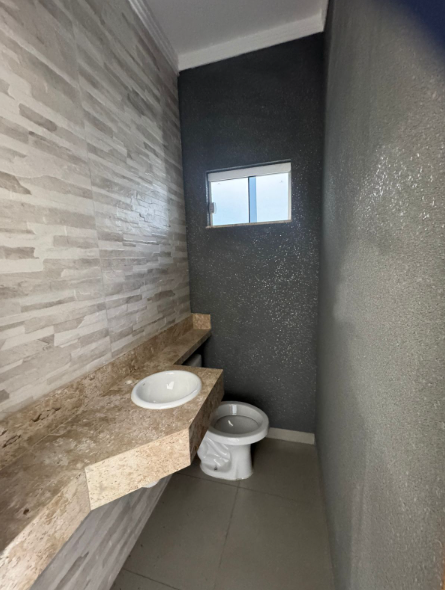 Imagens do imóveis Casa a venda com 2 suítes e espaço gourmet