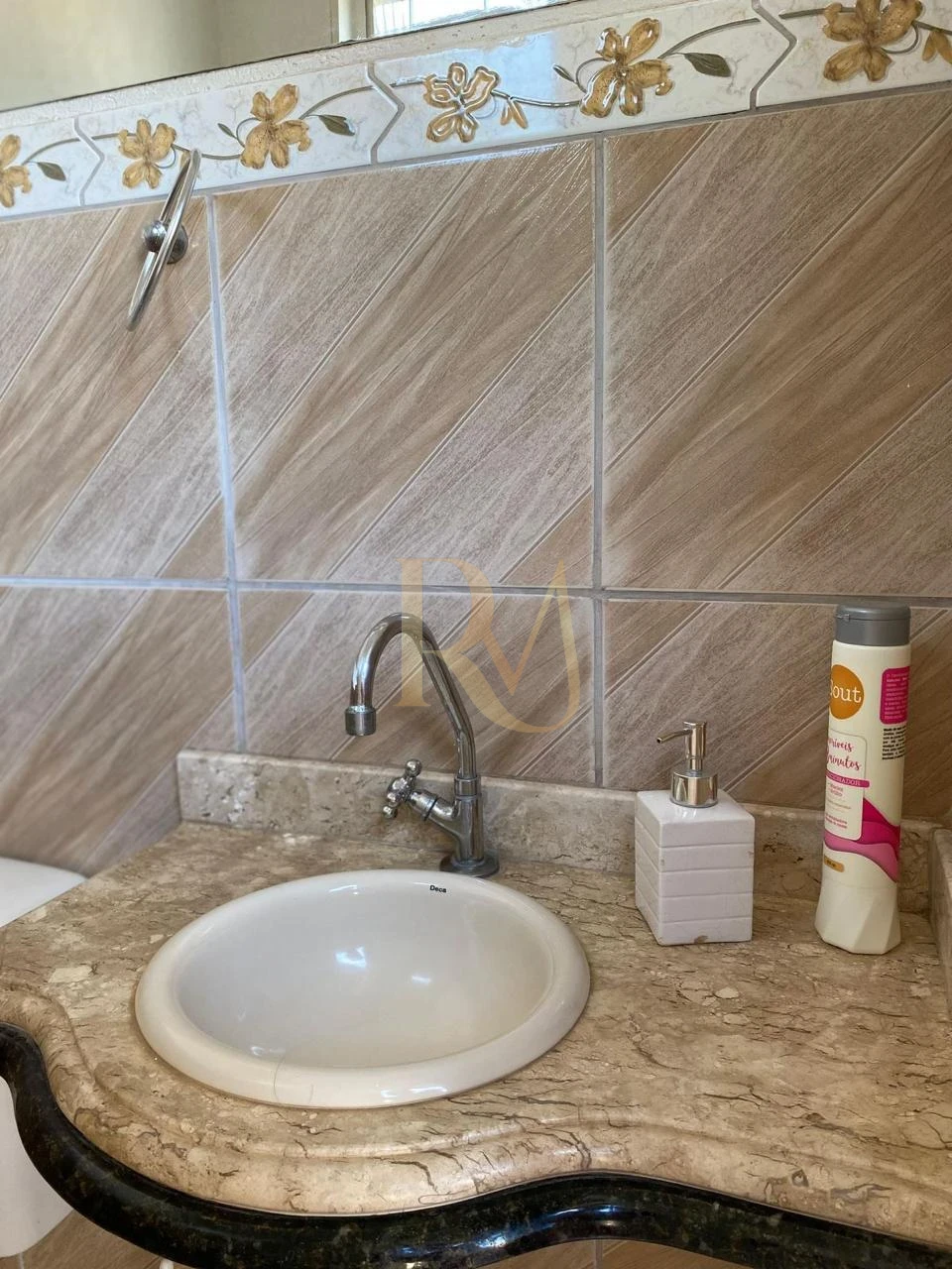 Imagens do imóveis Imovel a venda com piscina de esquina regiao Santo Antonio