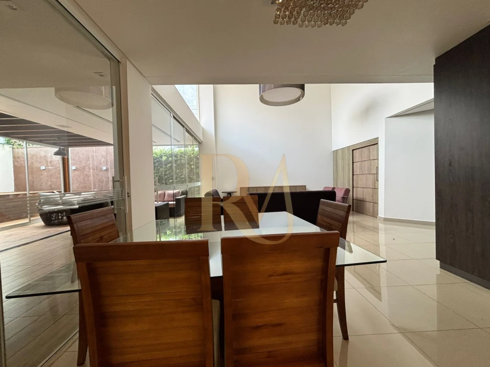 Imagens do imóveis Sobrado a venda Alphaville 1 - Porteira fechada