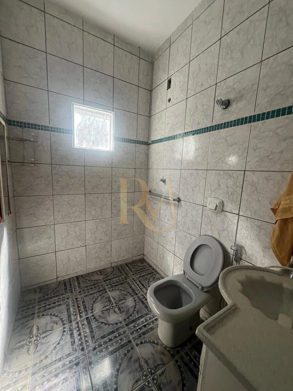 Imagens do imóveis IMOVEL A VENDA COM 03 QUARTOS E EDICULA NOS FUNDOS