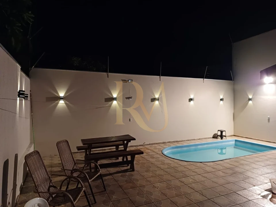 Imagens do imóveis SOBRADO COM PISCINA SANTO AMARO
