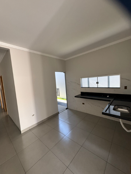 Imagens do imóveis Casa a venda com 2 suítes e espaço gourmet