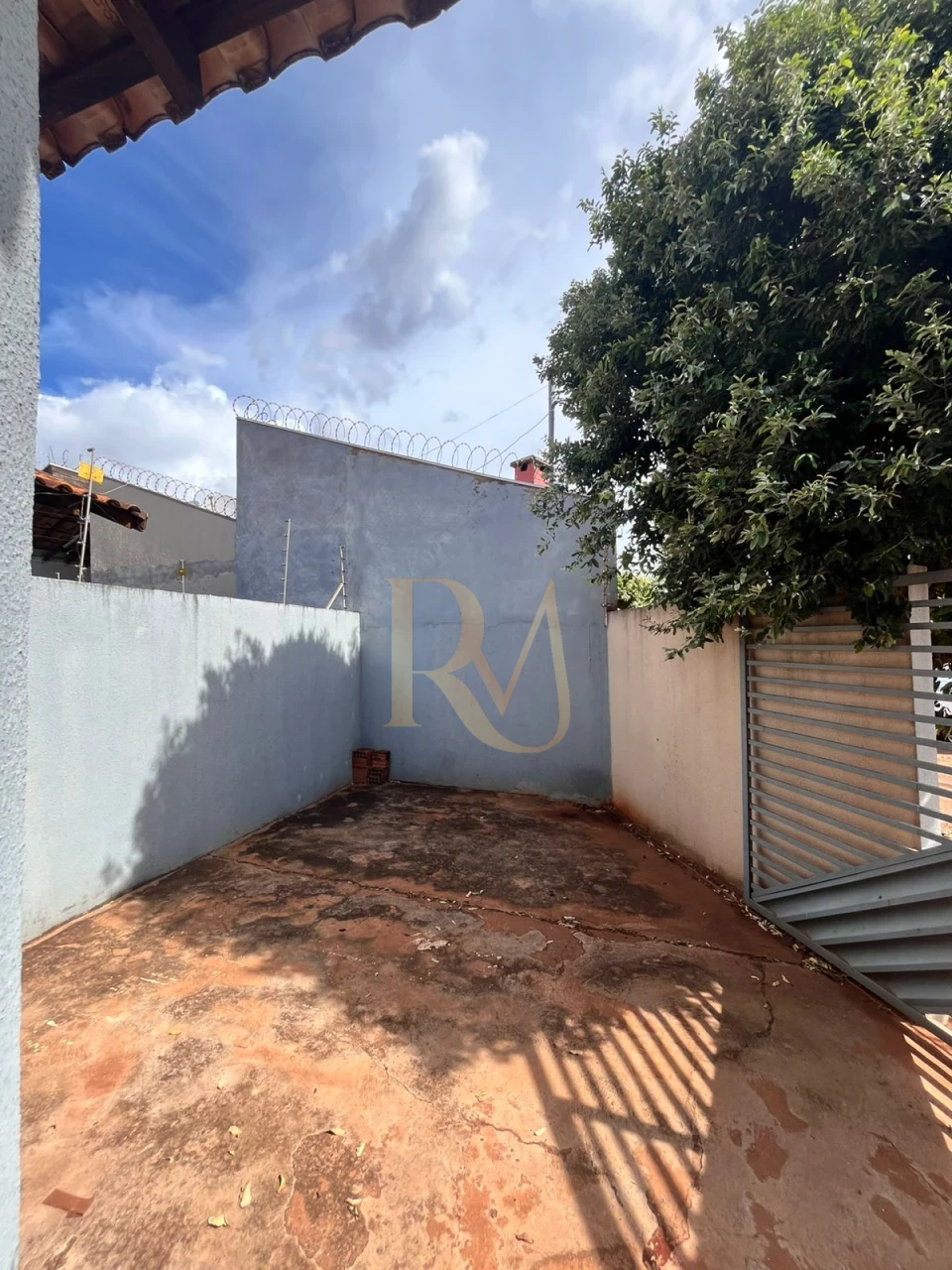 Imagens do imóveis CASA NO BAIRRO OLIVEIRA COM SUITE