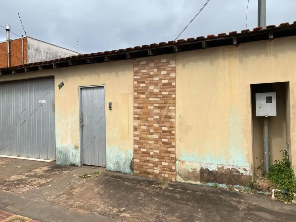 Imagens do imóveis Imóvel amplo com edícula