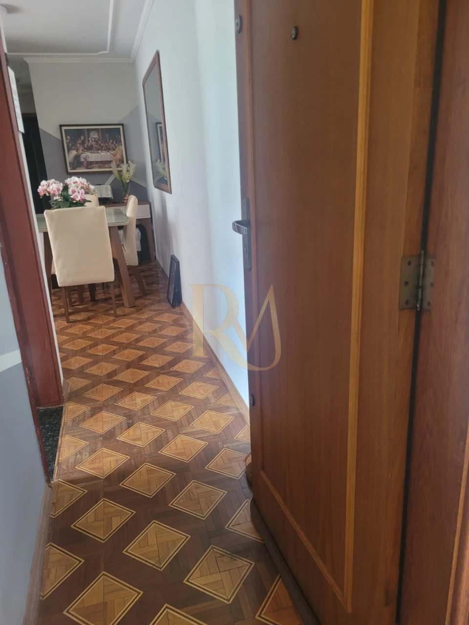 Imagens do imóveis Imóvel a venda com 02 quartos e sacada