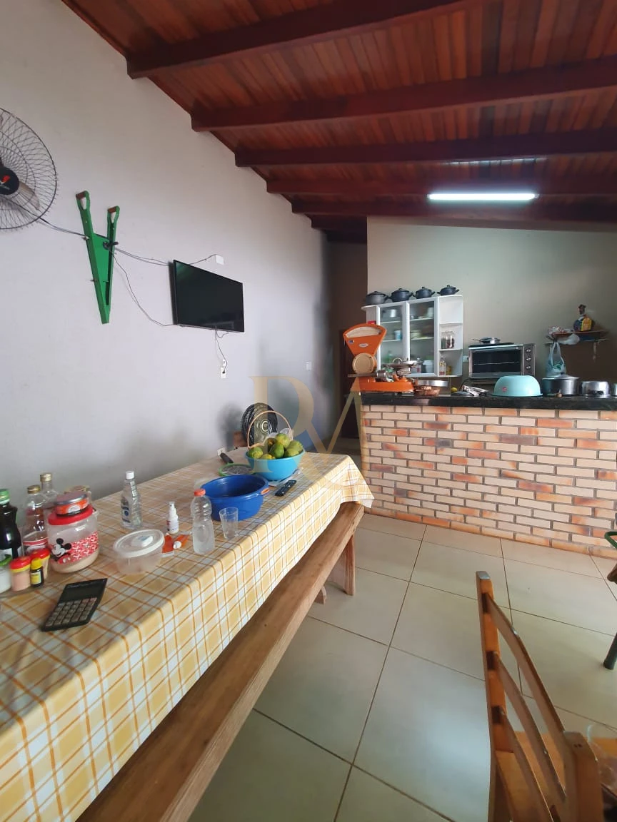Imagens do imóveis Imóvel Amplo com 3 Quartos, Área Gourmet, Quintal e Placa Solar