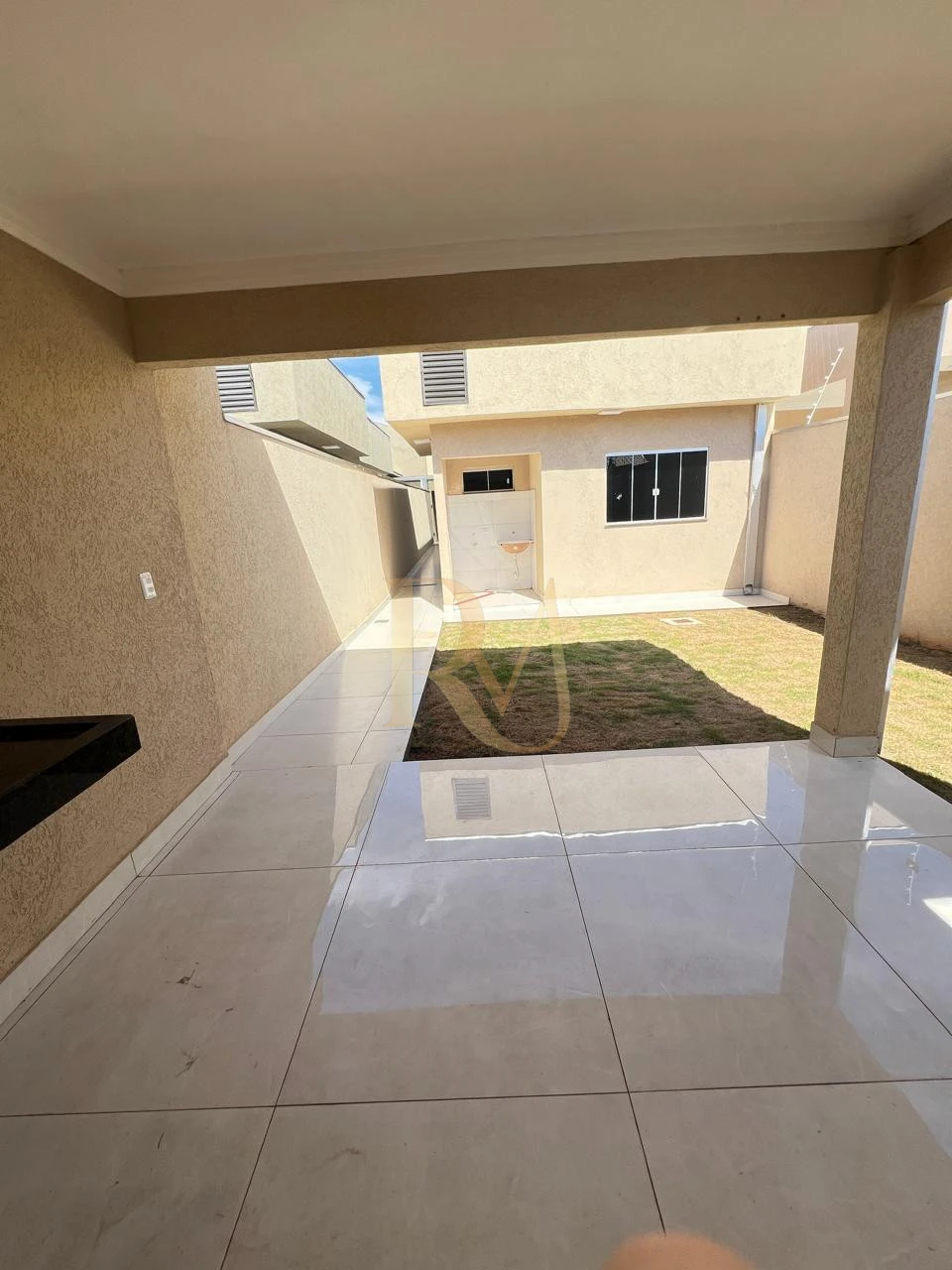 Imagens do imóveis CASA MODERNA COM AREA GOURMET NO FIGUEIRAS DO PARQUE