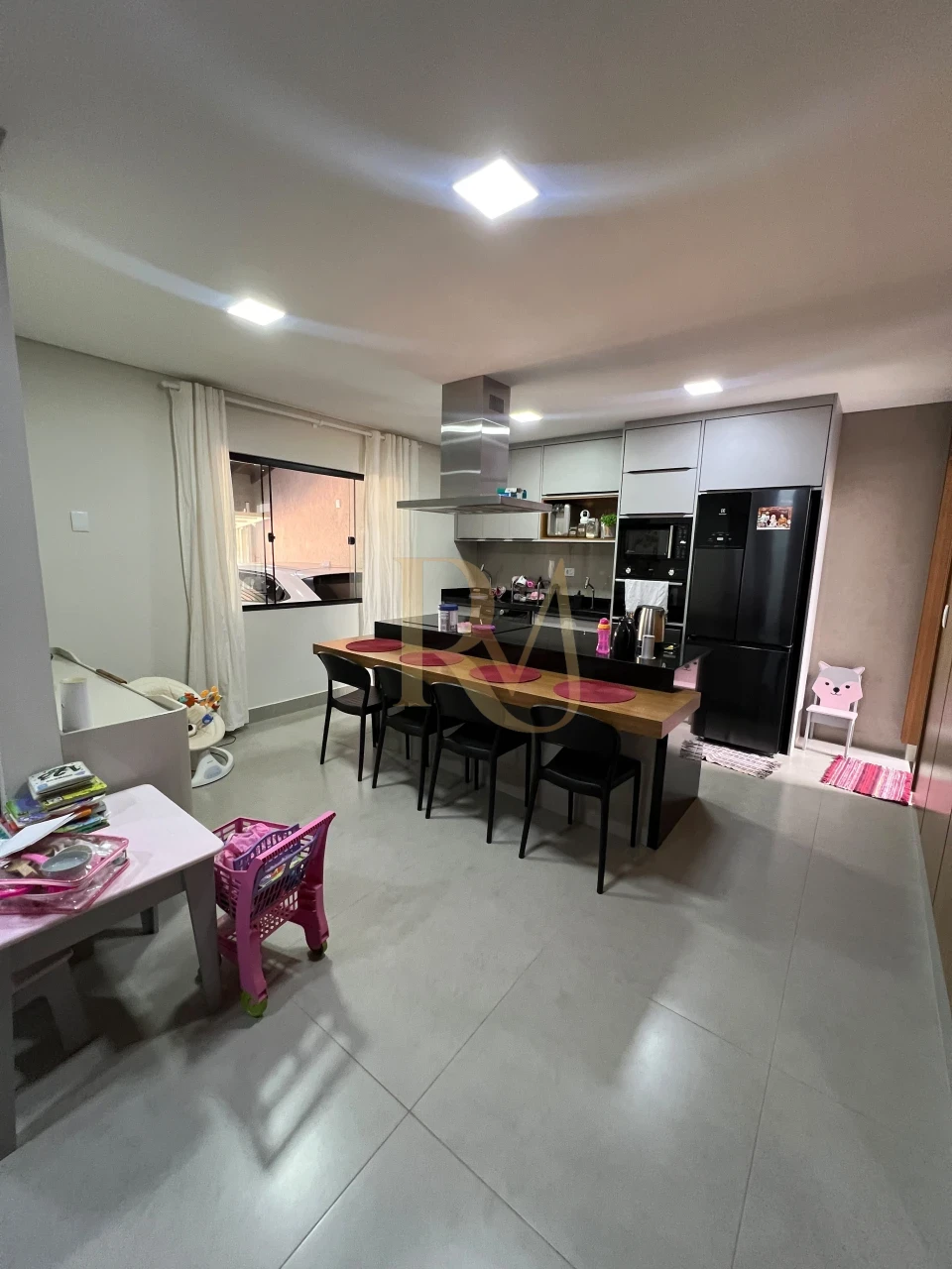 Imagens do imóveis Casa em condomínio fechado Jd. Antares