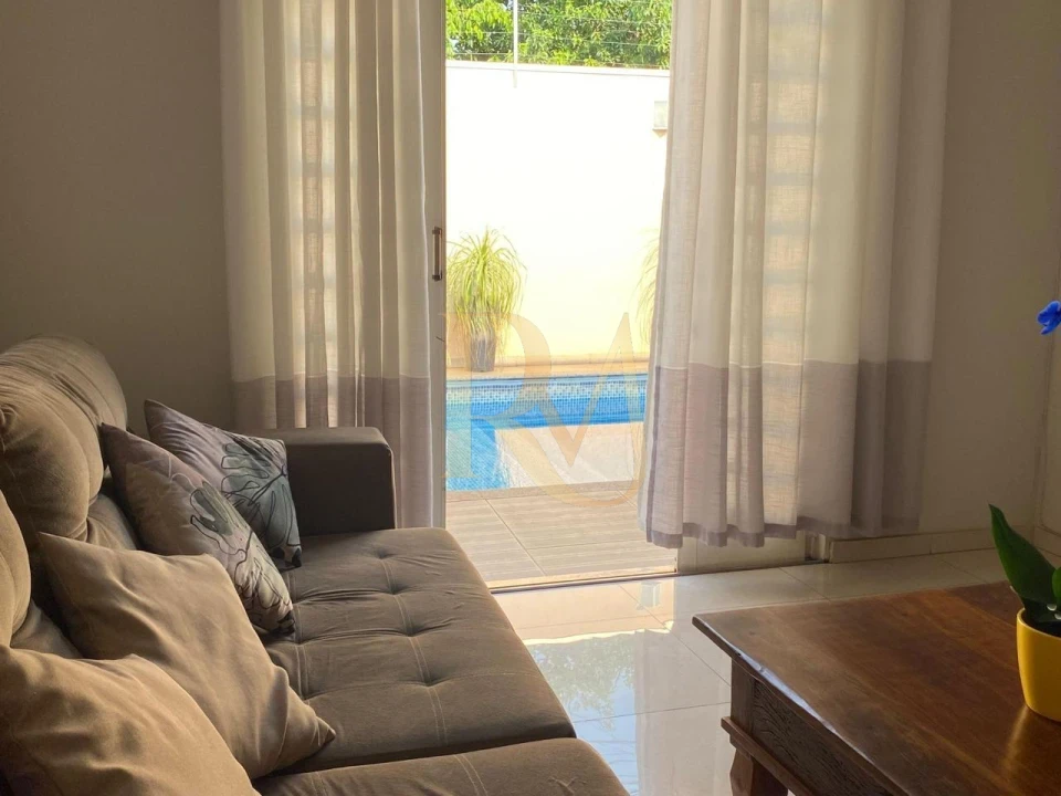 Imagens do imóveis Imovel a venda com piscina de esquina regiao Santo Antonio