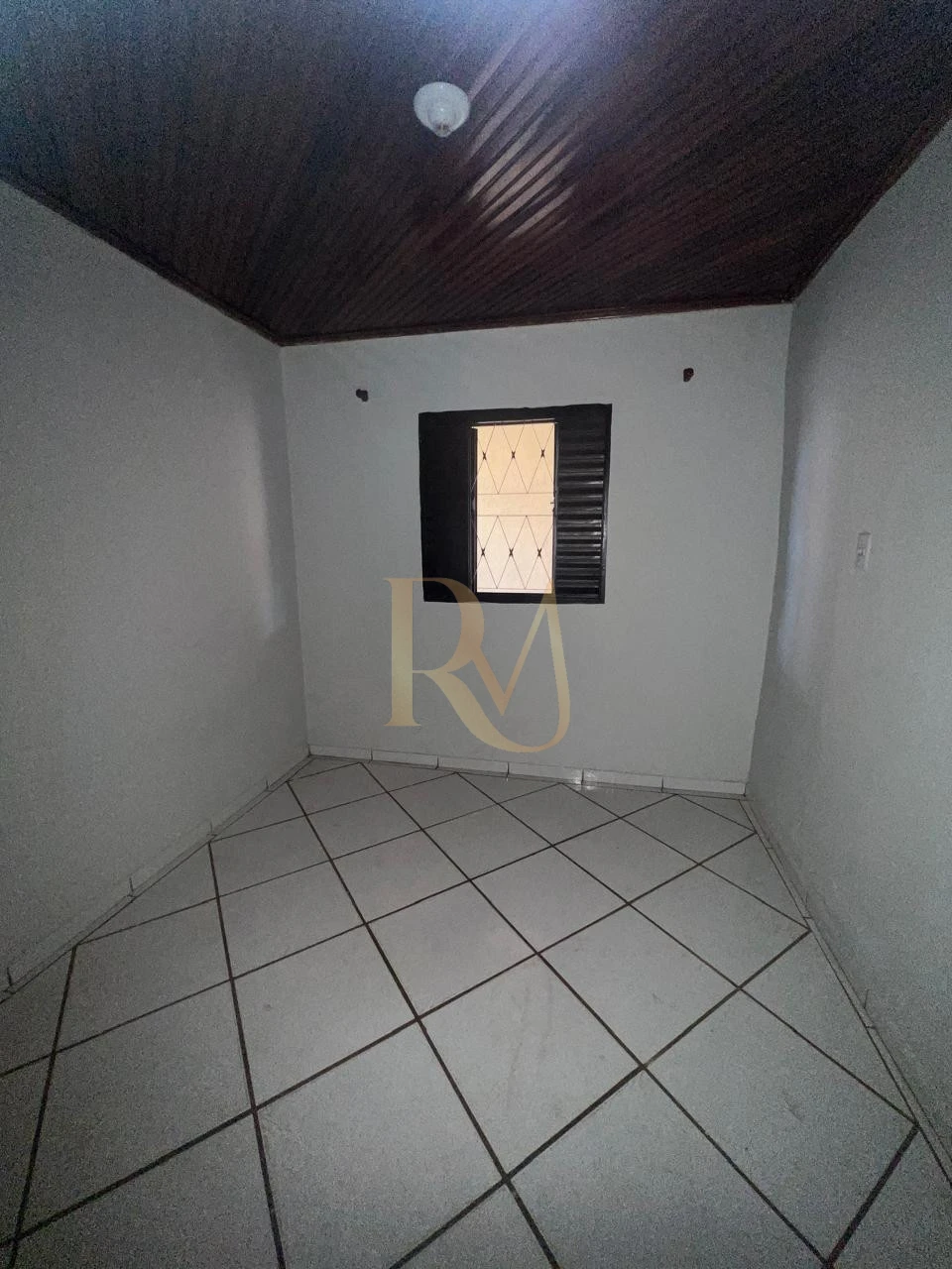 Imagens do imóveis Imóvel a venda- 03 quartos e área nos fundos