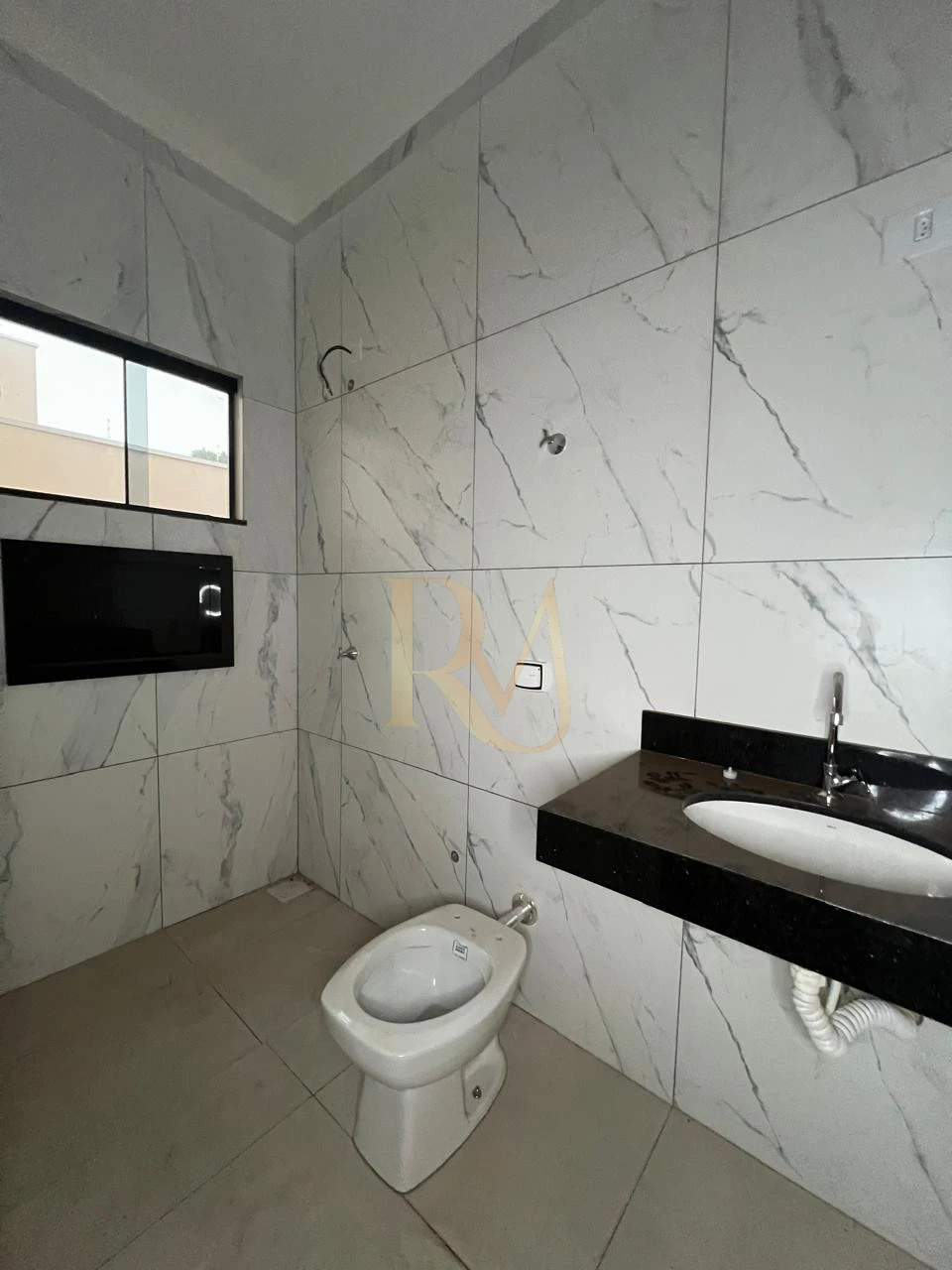 Imagens do imóveis IMOVEL A VENDA TIJUCA 03 QUARTOS SENDO 01 SUITE