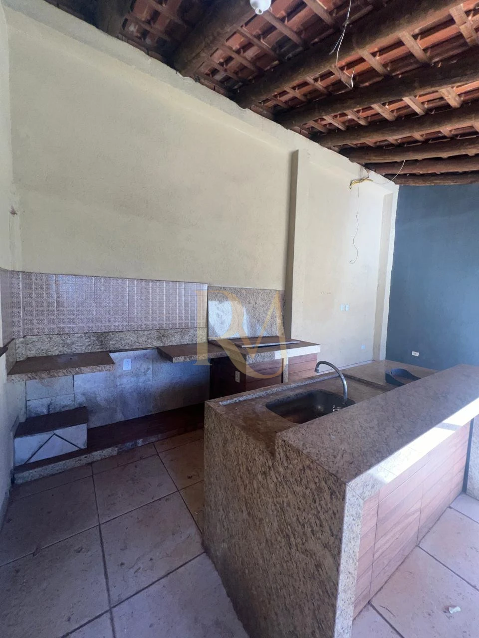 Imagens do imóveis Imóvel a venda- 03 quartos e área nos fundos