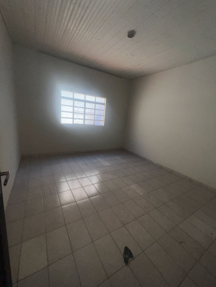 Imagens do imóveis Imóvel a venda Ampla e Completa!