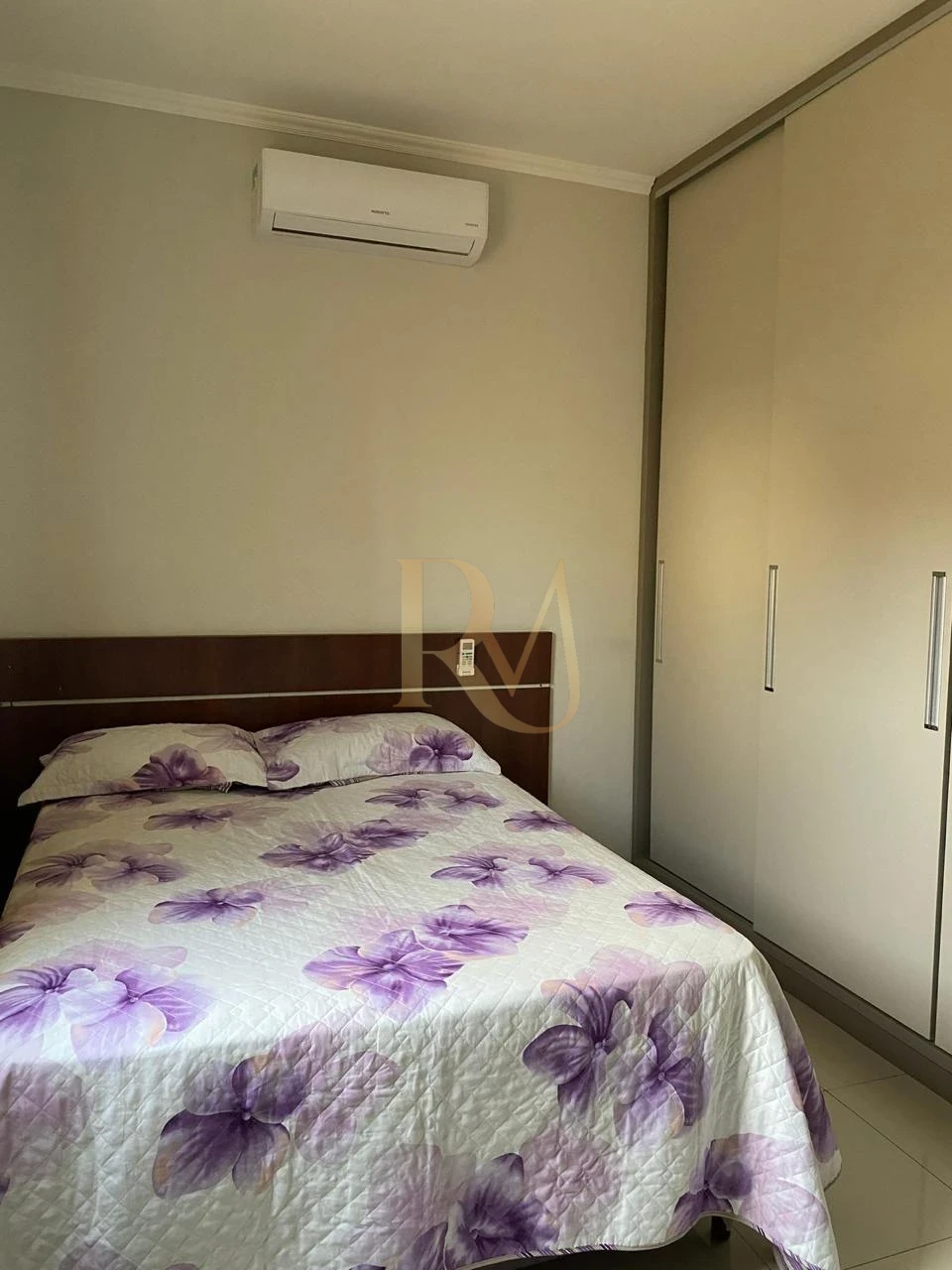 Imagens do imóveis Imovel a venda com piscina de esquina regiao Santo Antonio