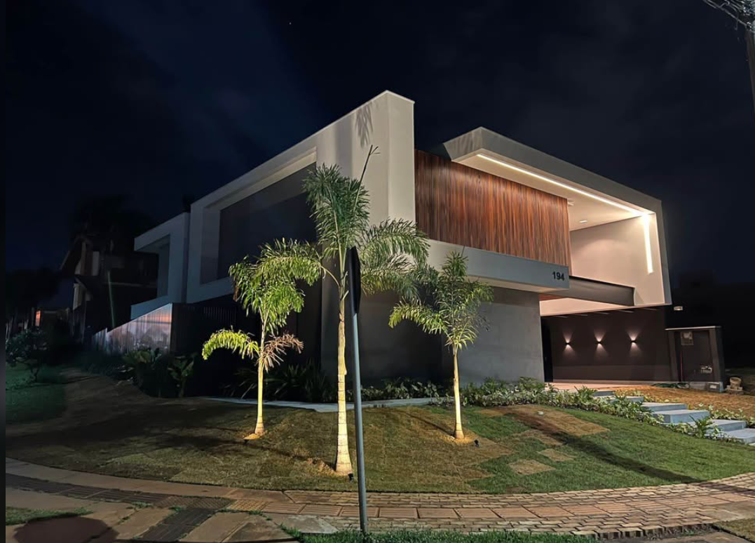 Imagens do imóveis Casa a venda - 5 Suítes