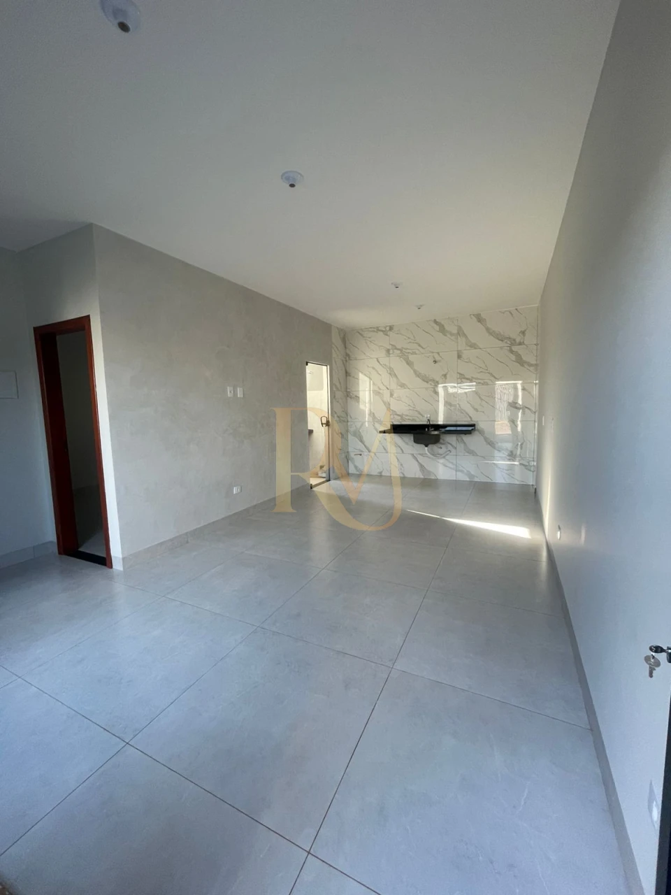 Imagens do imóveis CASA A VENDA FIGUEIRAS DOS PARQUE - 2 QUARTOS