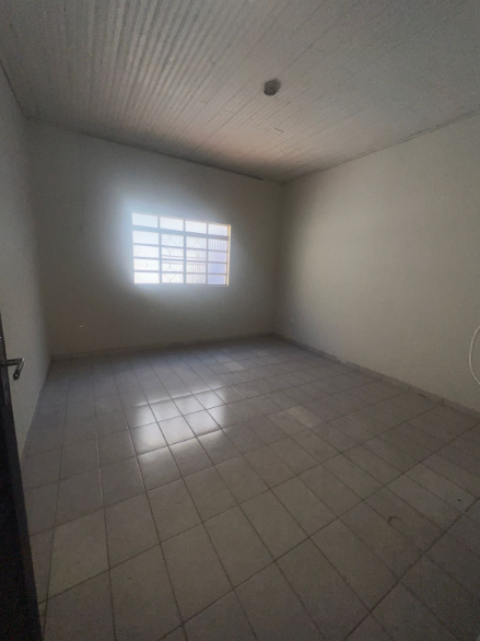 Imagens do imóveis Imóvel a venda Ampla e Completa!