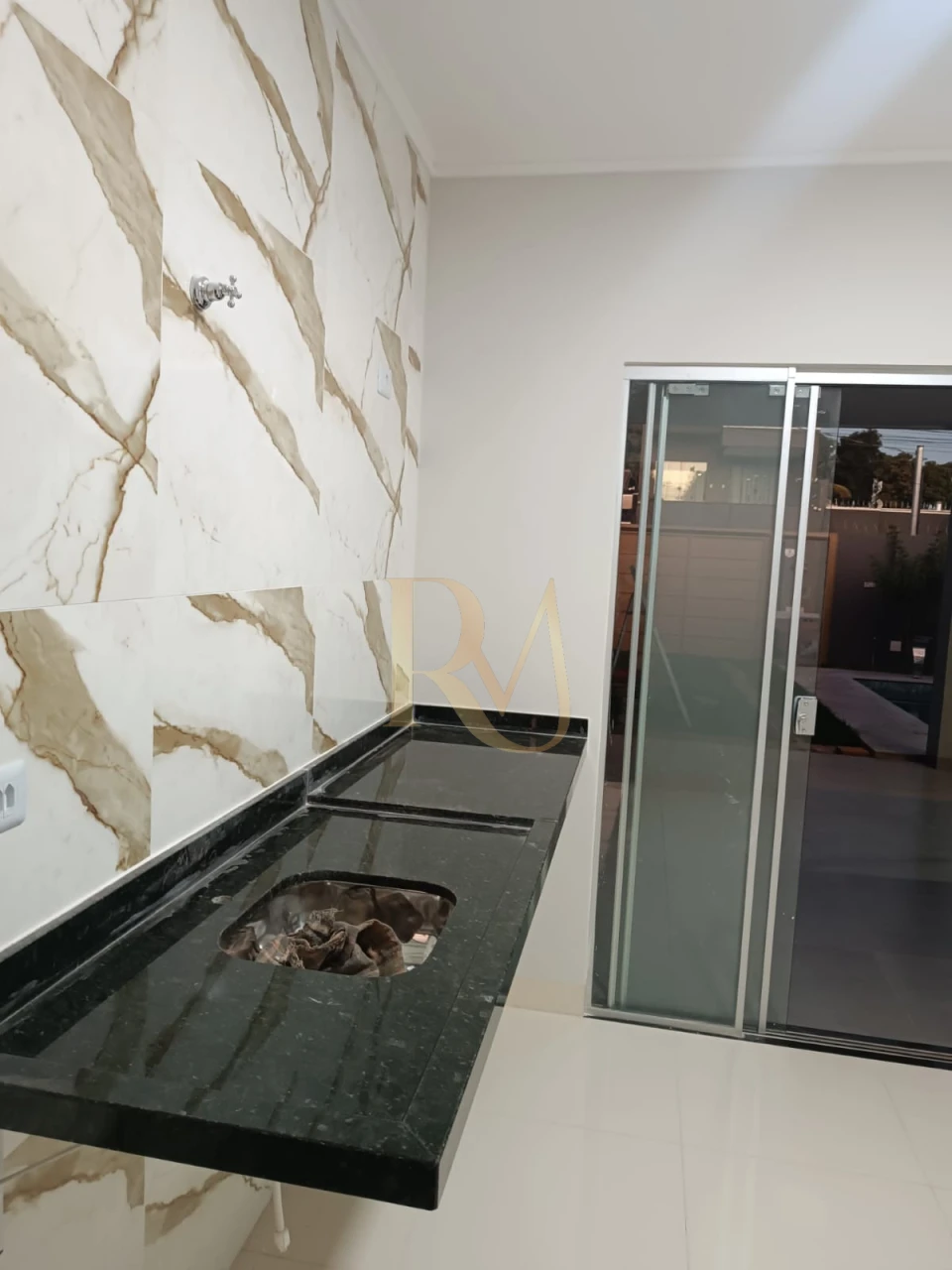 Imagens do imóveis imóvel com piscina - 03 quartos