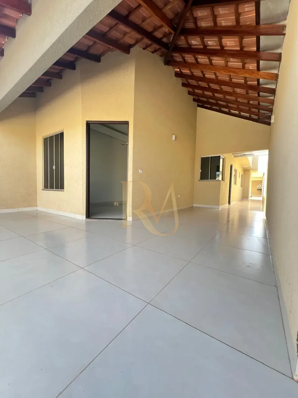 Imagens do imóveis CASA MODERNA COM AREA GOURMET NO FIGUEIRAS DO PARQUE