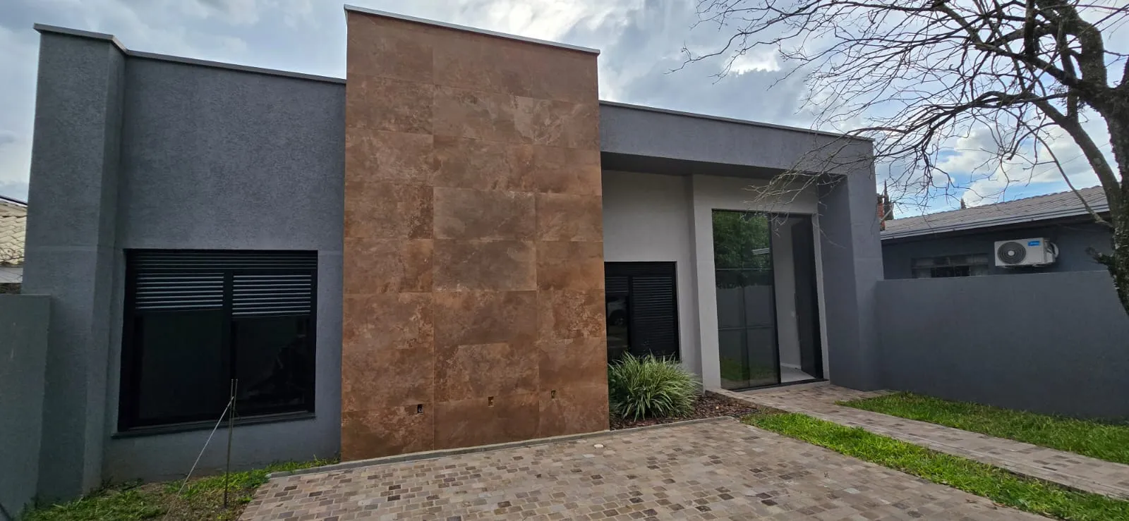 Imagens do imóveis CASA 3 DORMIÓRIOS DOM RODOLFO