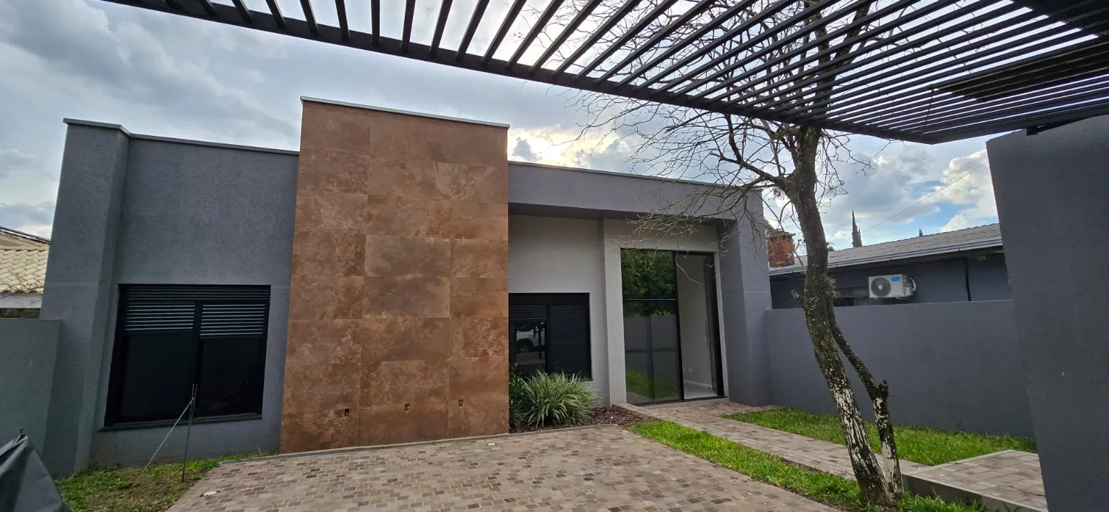 Imagens do imóveis CASA 3 DORMIÓRIOS DOM RODOLFO